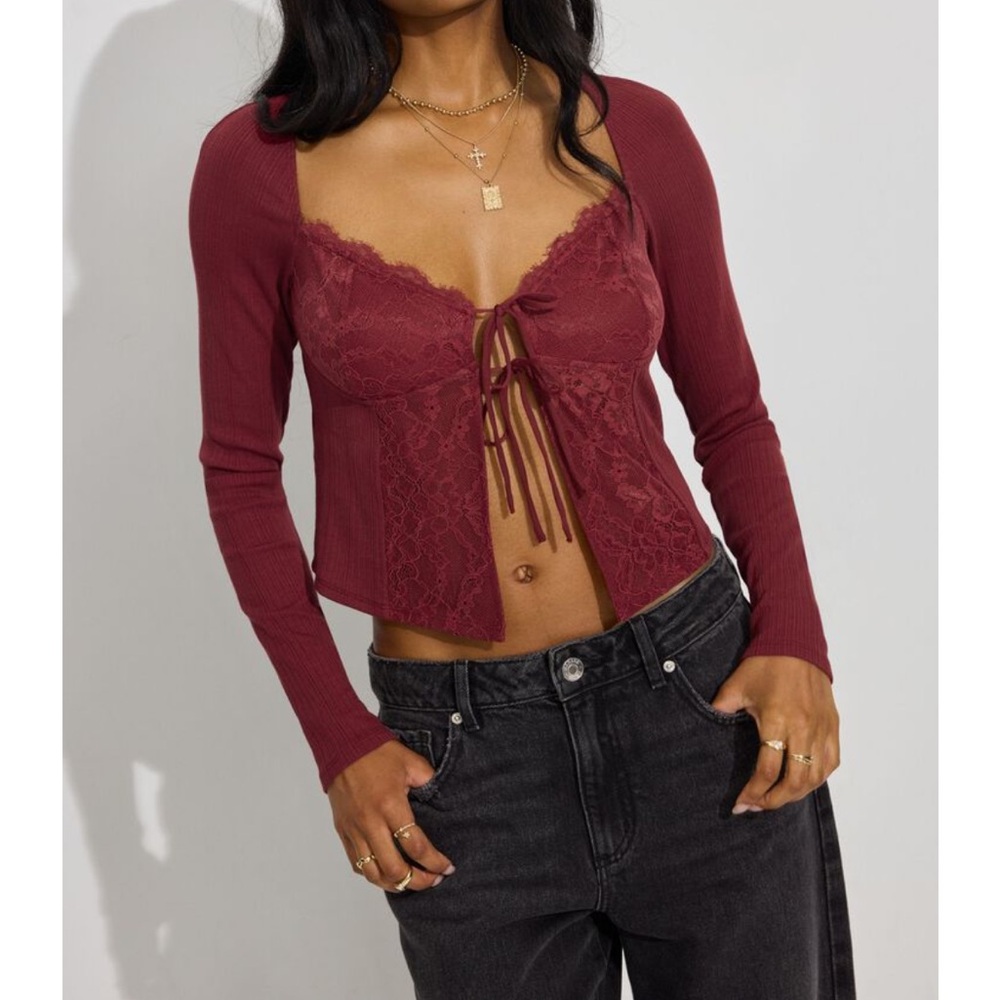 Garage Flyaway Lace Rib Top Size Large NWT
